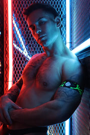 BREEDWELL Neo Camo Armbands Glow in Blacklight Neon Green5