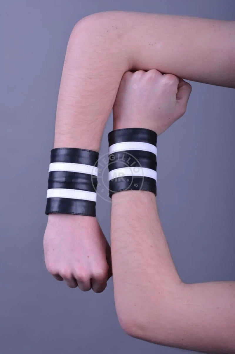 ( 1pc ) - MR. RIEGILLIO WRIST WALLET WITH DOUBLE WHITE STRIPE - SexyMenUnderwear.com