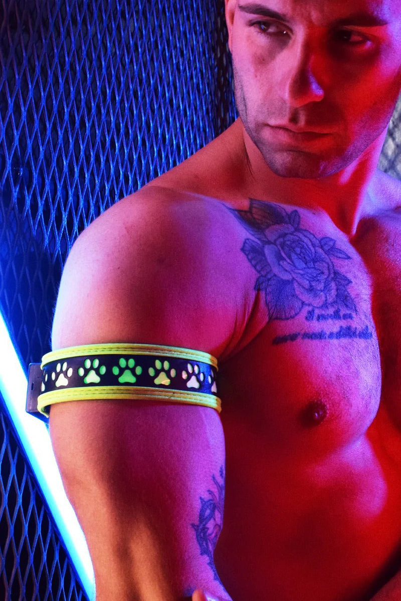 BREEDWELL PUPS POUNDTOWN ARMBAND LASER-CUT PAW PRINT - NEON GREEN - SexyMenUnderwear.com