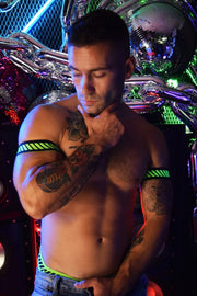 BREEDWELL Reversible Armbands Magnum Neon Green (1) 36 - SexyMenUnderwear.com